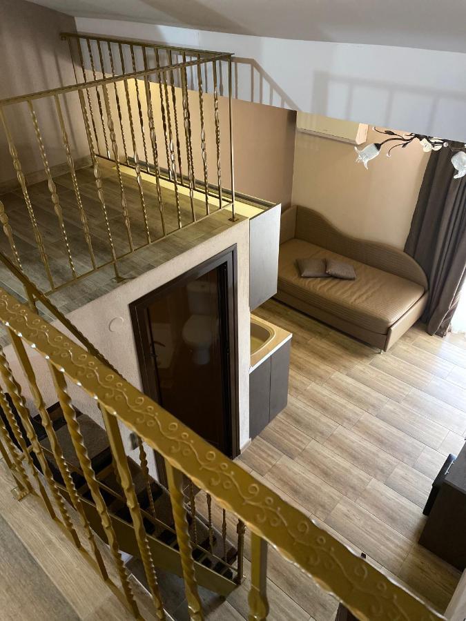 House Kiratsi Apartment Sarti Bagian luar foto