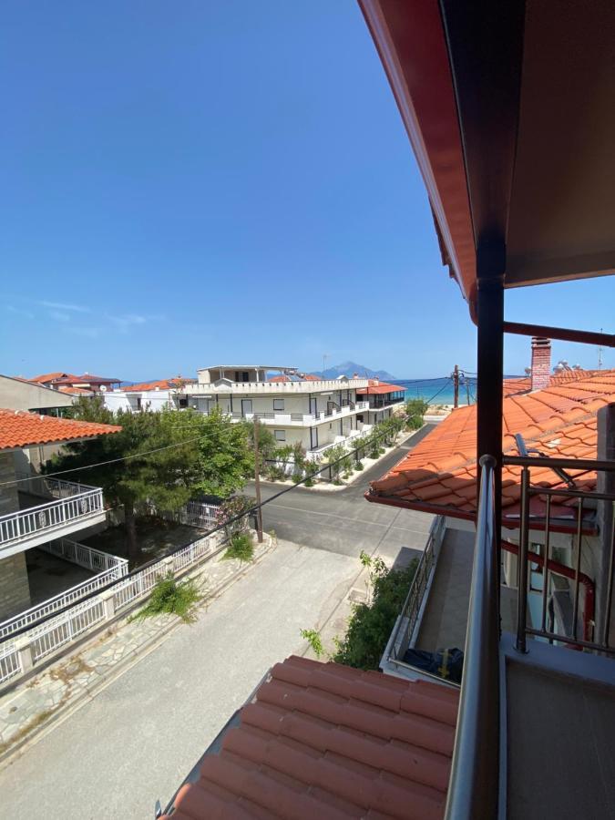 House Kiratsi Apartment Sarti Bagian luar foto